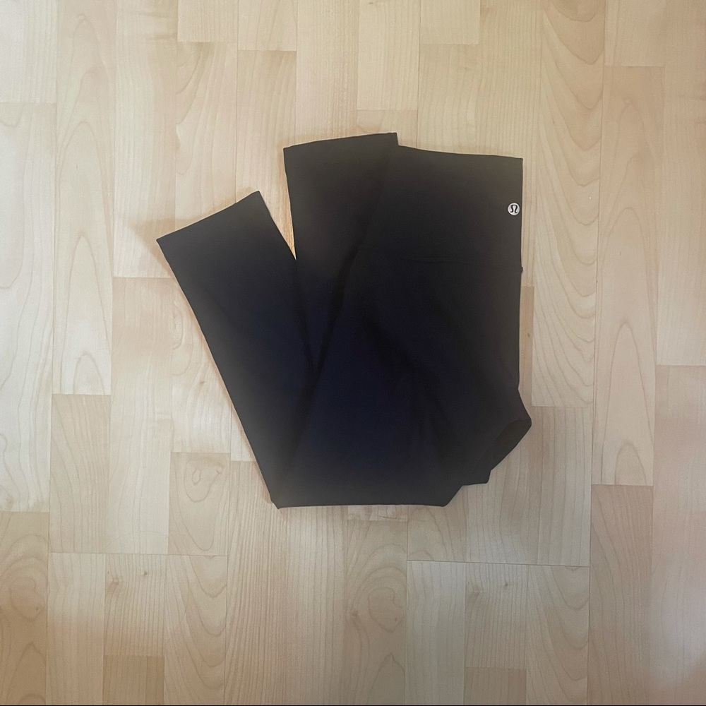 Black LuLu Lemon Cropped Leggings- Size 4